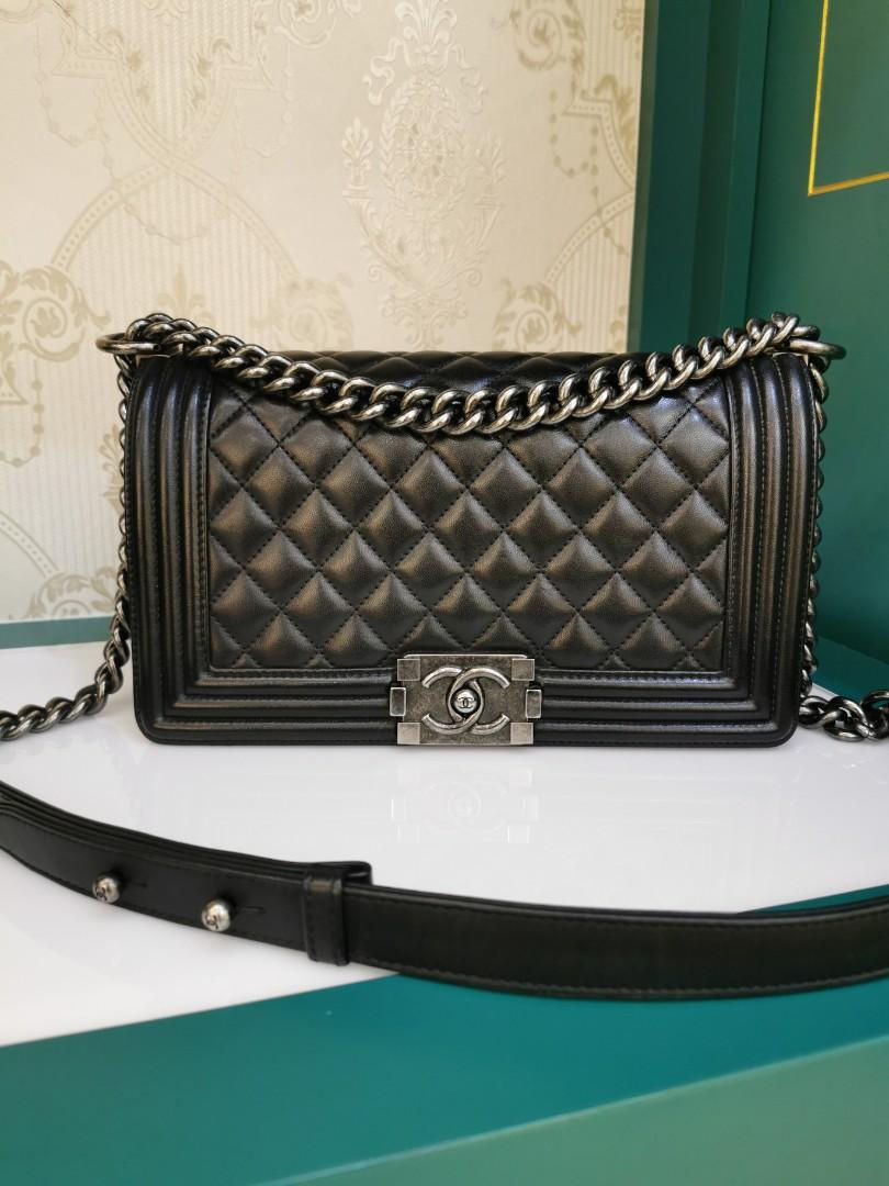 Thumbnail: #24 LNIB Chanel Boy Old Medium Lamb Black RHW