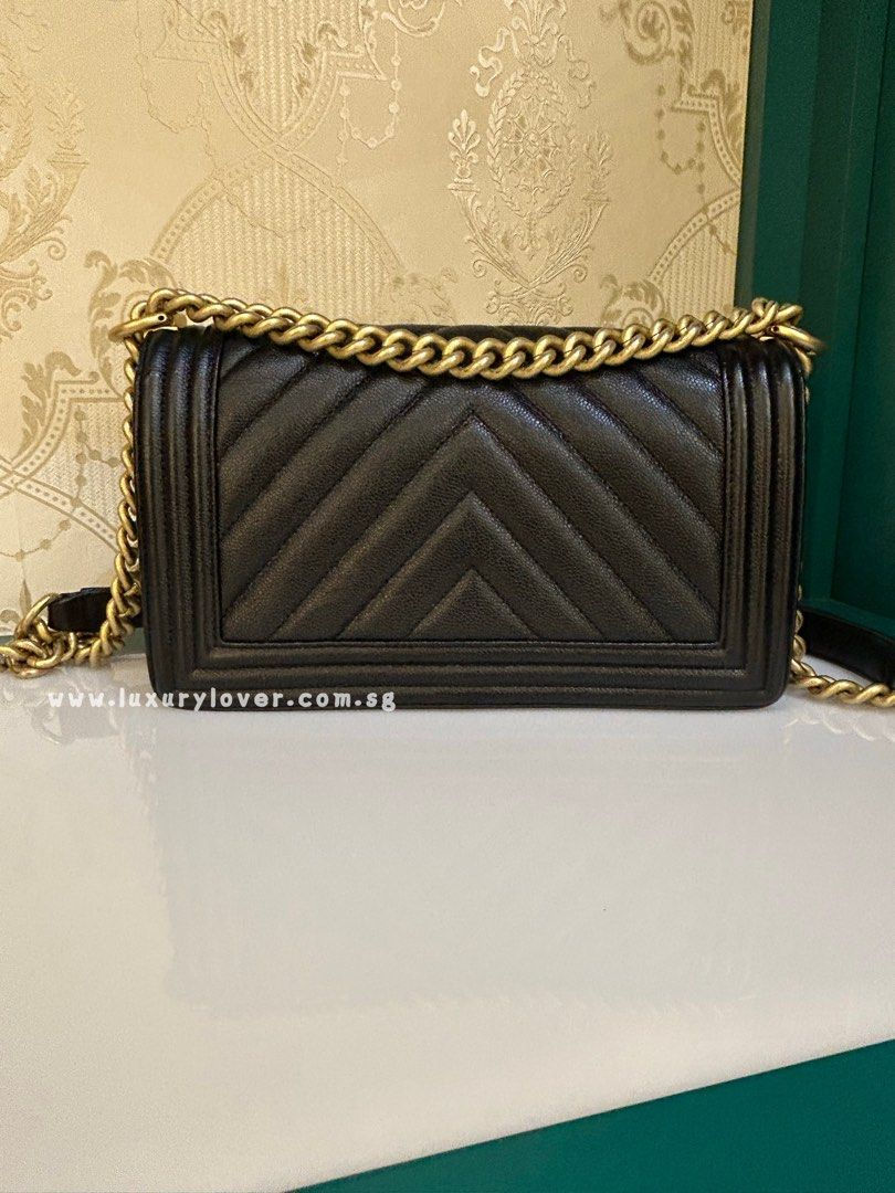Thumbnail: #24 LNIB Chanel Boy Old Medium Chevron Black Caviar GHW