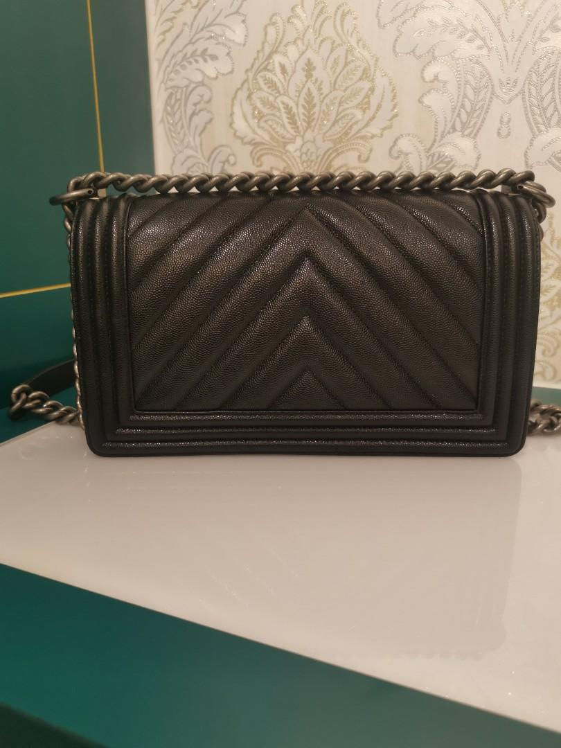 Thumbnail: LNIB Chanel Boy chevron Old Medium Black caviar with RHW