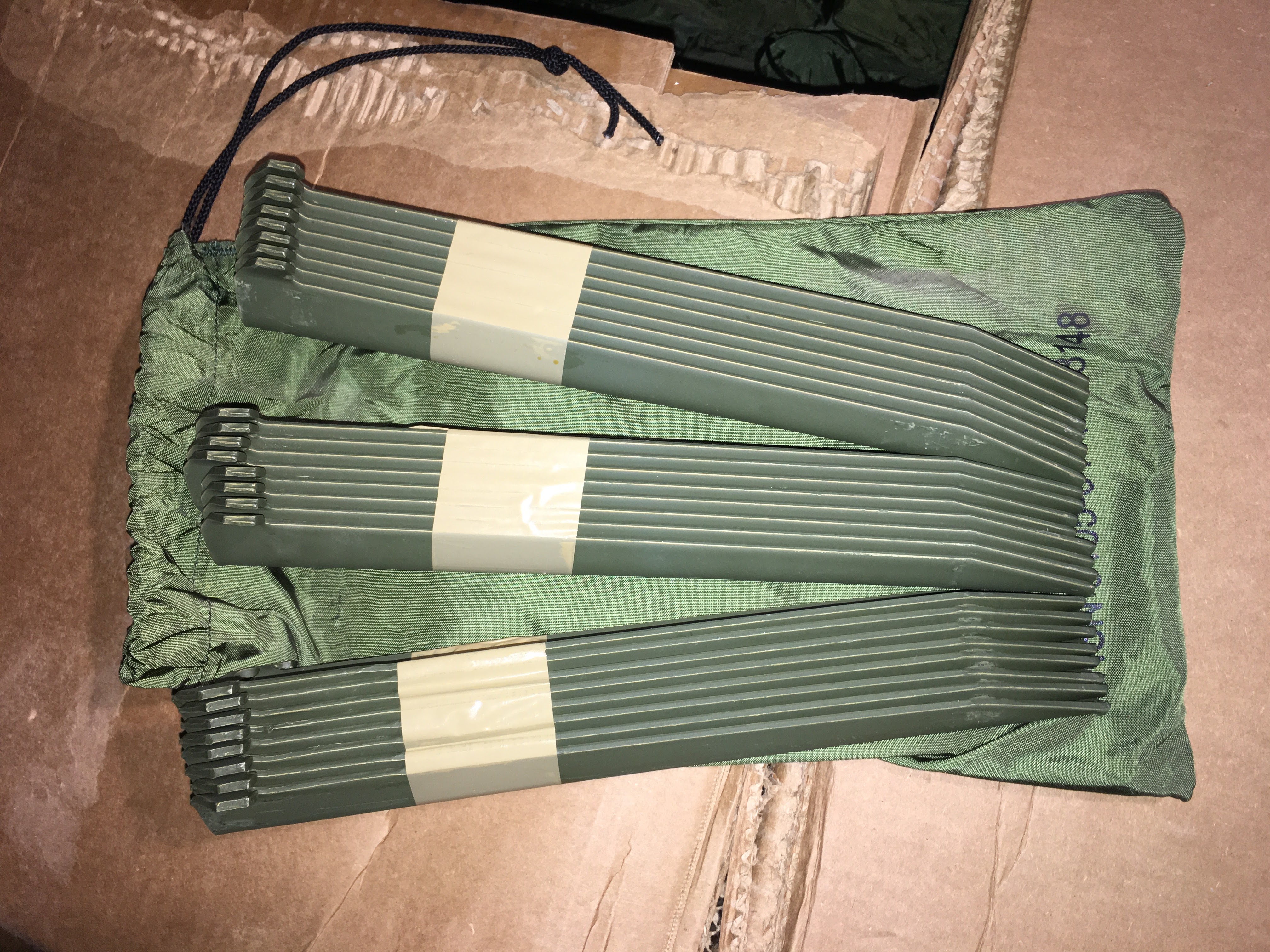 GOVERNMENT TENT STAKES
