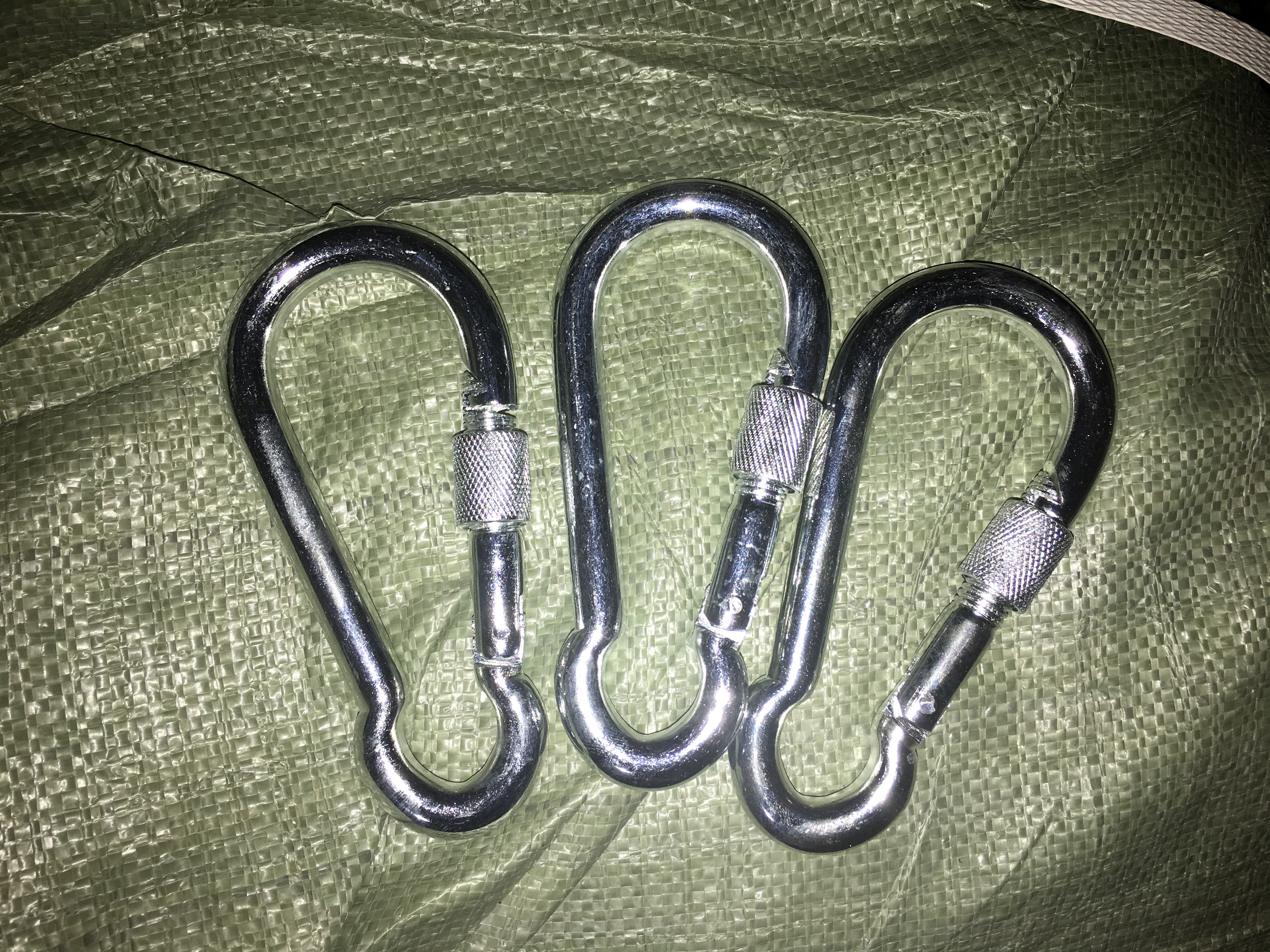HD Locking Carabineer