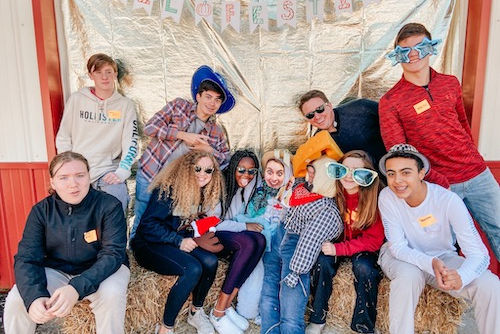 photoboothgroup_cropped.jpeg