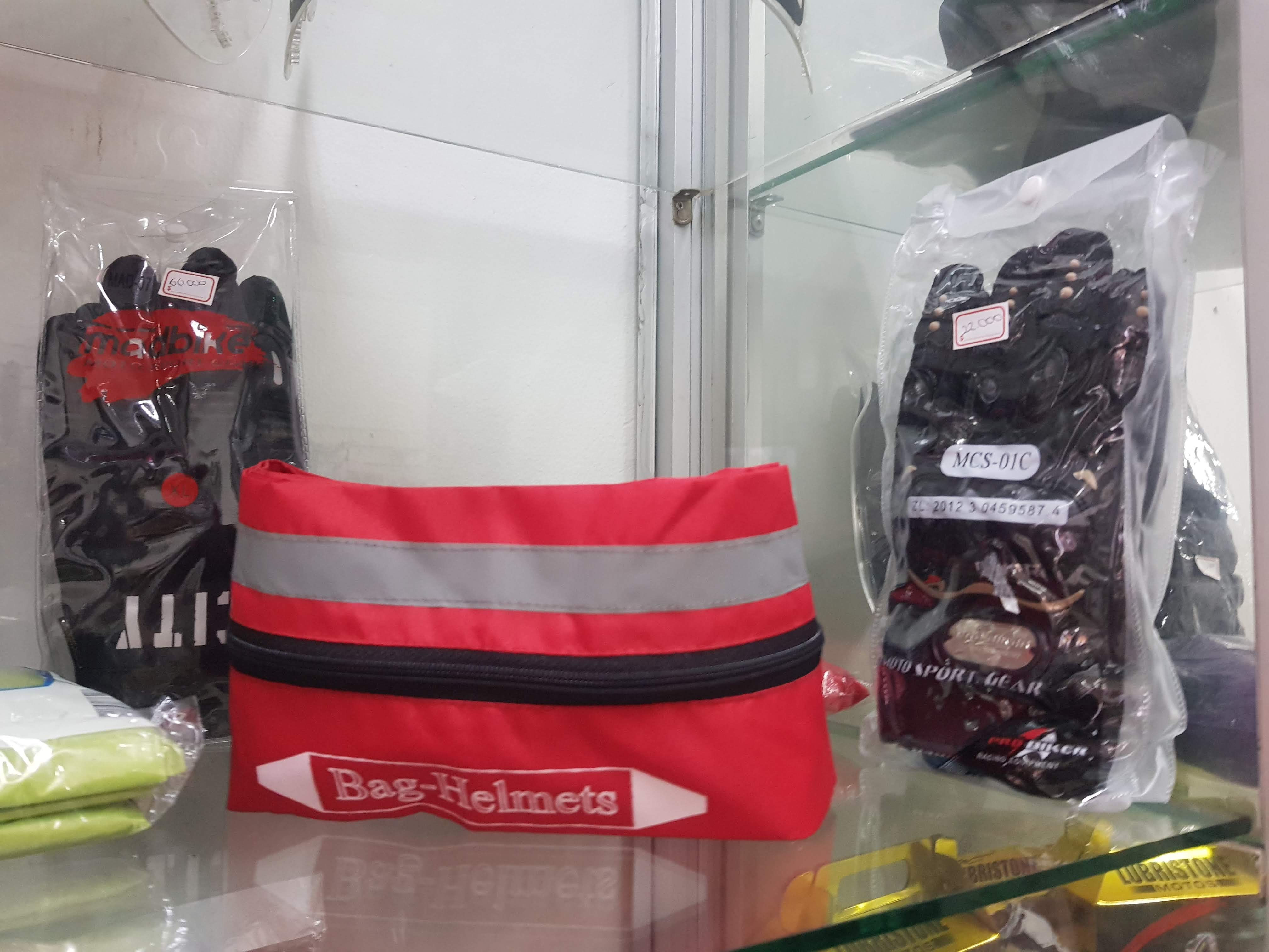 Maletín porta cascos