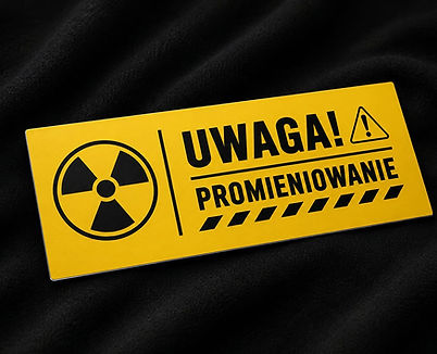Tabliczki informacyjne i ostrzegawcze
Trwałe oznaczenia wykonywane metodą graweru laserowego na laminacie kolorowym.
Idealne do zakładów pracy, magazynów, biur oraz obiektów technicznych.