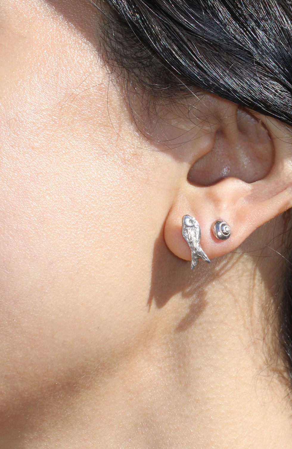 Thumbnail: A word in your shell-like... silver shell earrings