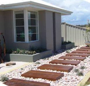 Thumbnail: 40-100mm Decorative Riverstone