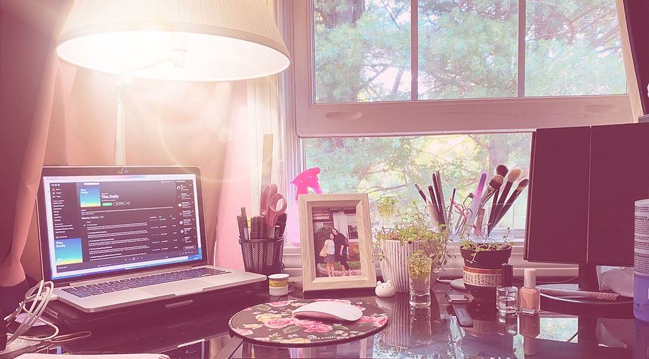 Desktop-day_edited_edited.jpg