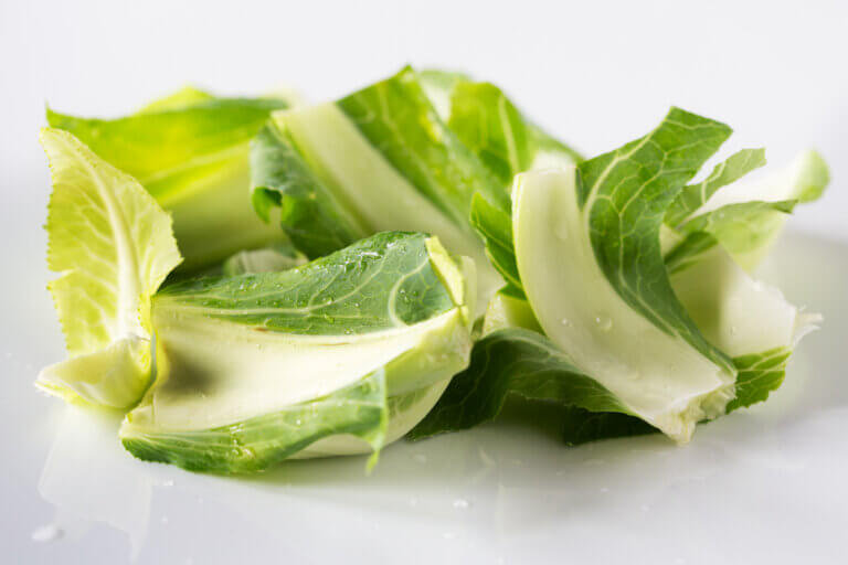 Kimchi on cauliflower crust