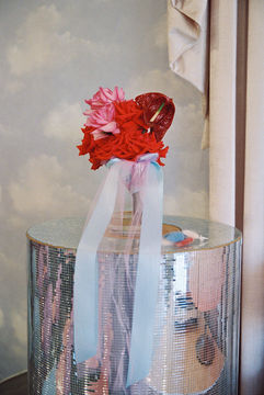 Las Vegas elopement film photographer brazen honey films captures timeless elopement at the sure thing chapel.