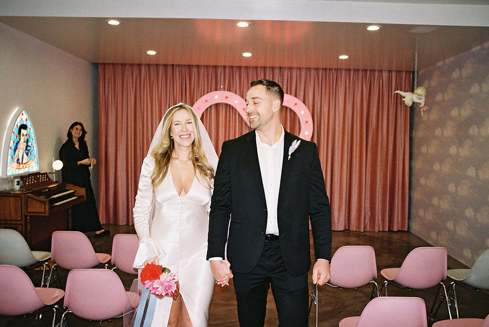 Las Vegas elopement film photographer brazen honey films captures timeless elopement at the sure thing chapel.