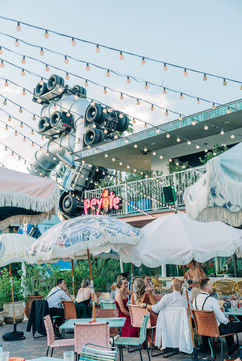 Intimate wedding reception at Peyote Las Vegas, at the Fergusons downtown. Captured by las vegas elopement photographer brazen honey films