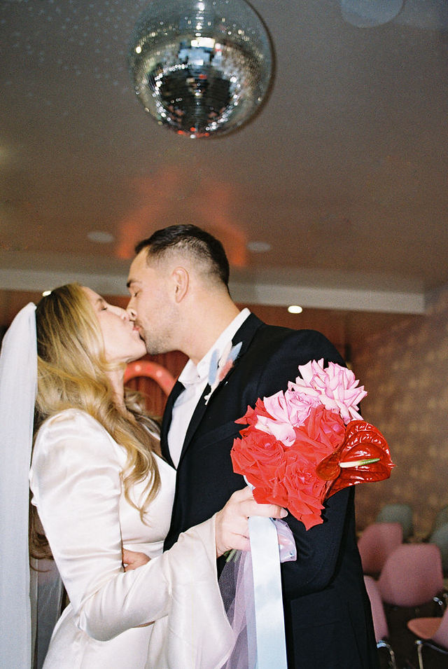 Las Vegas elopement film photographer brazen honey films captures timeless elopement at the sure thing chapel.