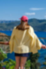 Küçük resim: Effortlessly stylish oversized lightweight summer jacket for women, made for elegant summer layering.