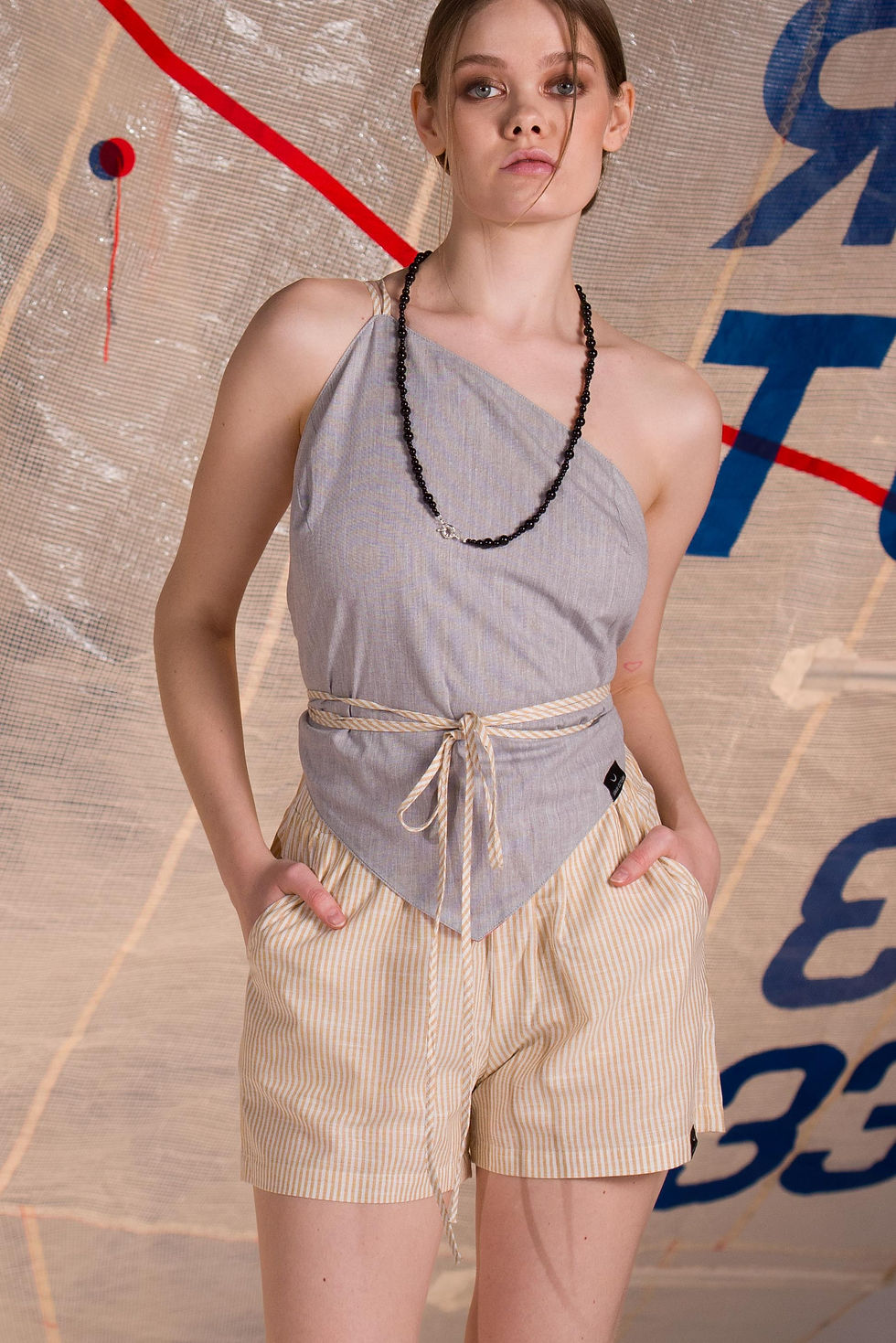 Küçük resim: Nautical-Inspired Triangular Back-Tie Top