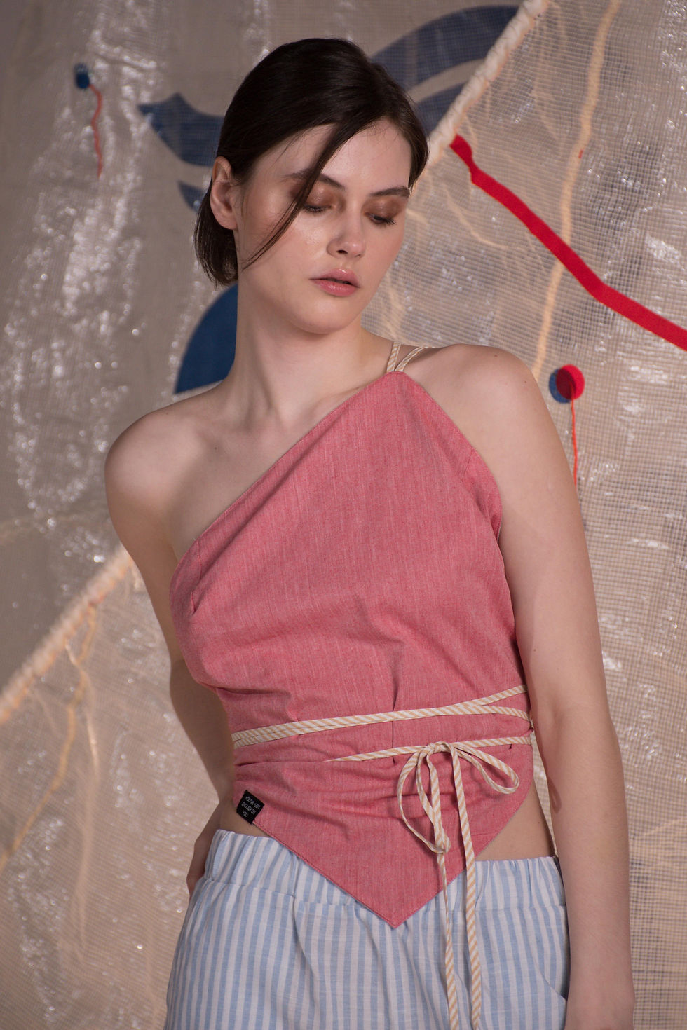 Küçük resim: Nautical-Inspired Triangular Back-Tie Top