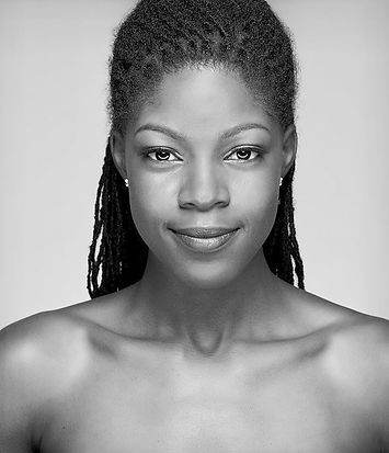 Qarrianne%20Blayr%20Headshot%20_edited.j