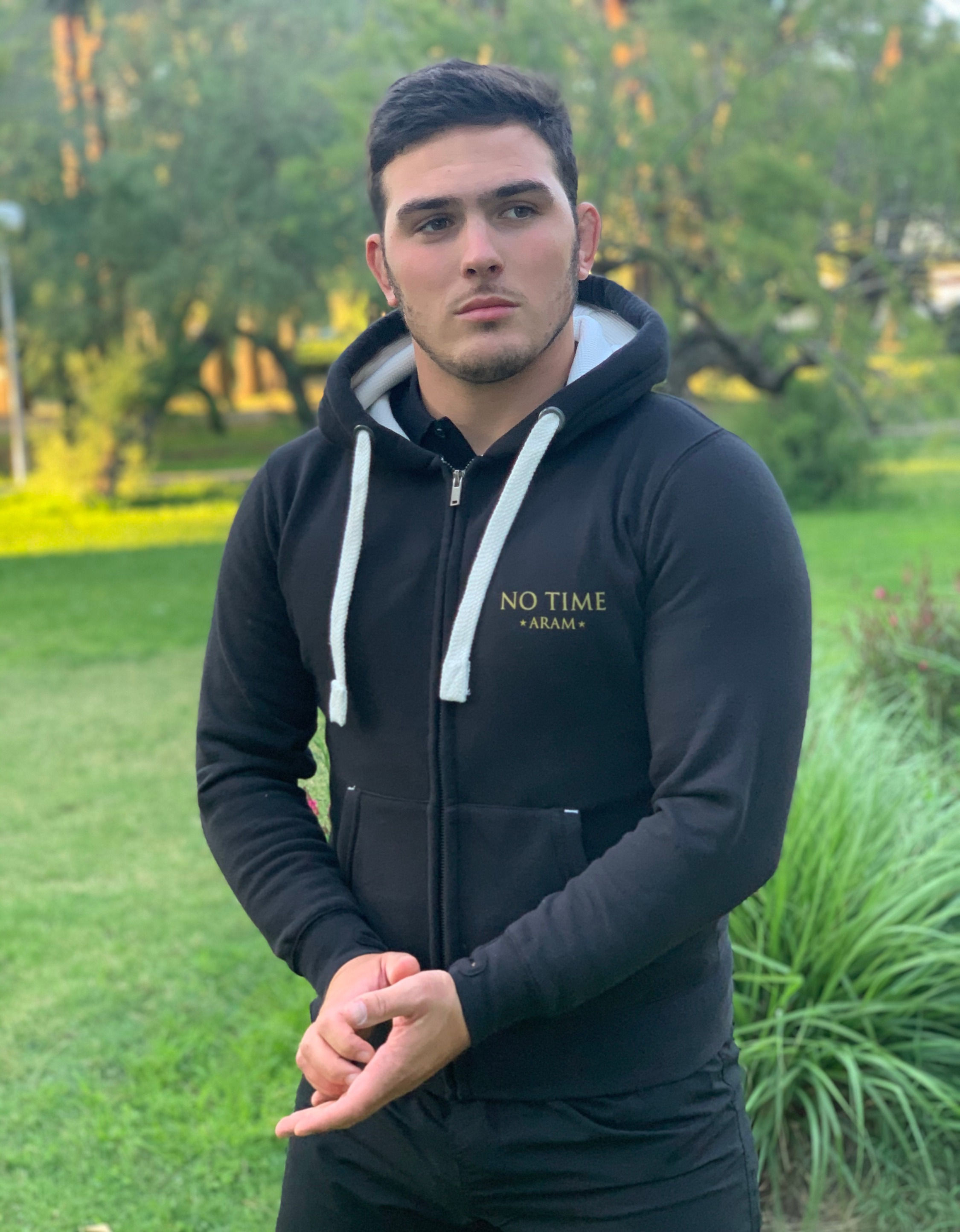 VESTE A CAPUCHE BLACK GOLD AK ( mixte )