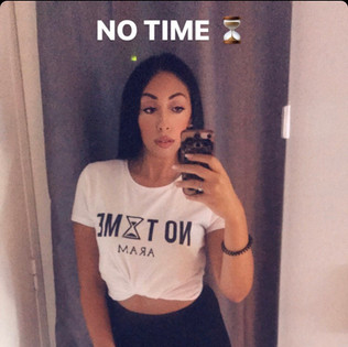 instagram : iamsaritamk