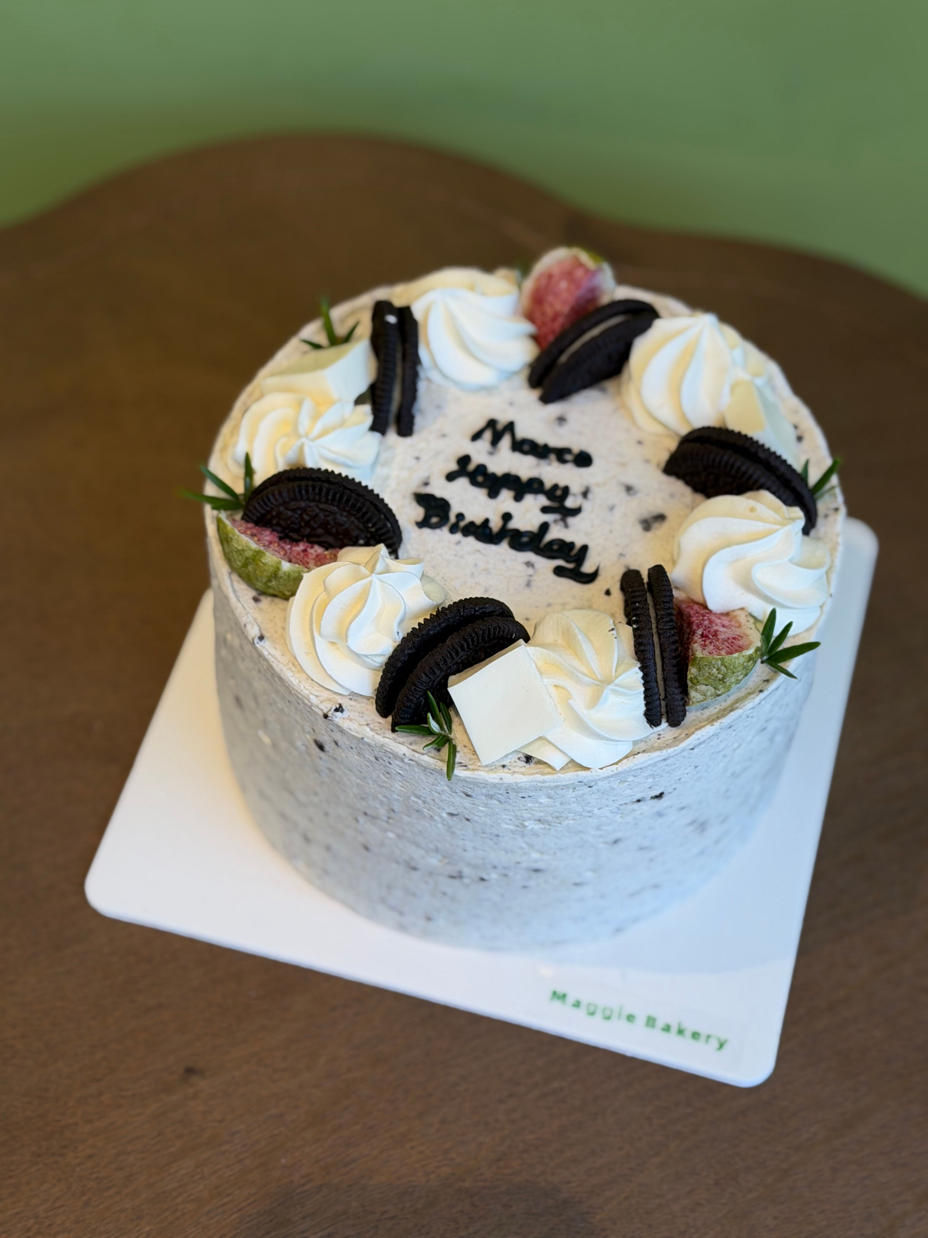 Milk Jelly Oreo Cake