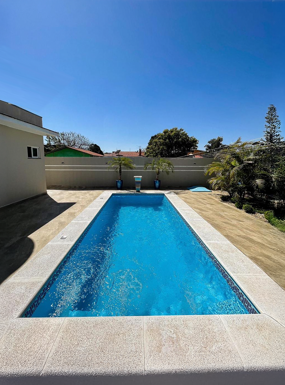 Top 7 Reasons a Fiberglass Pool is Great for Your Yard 