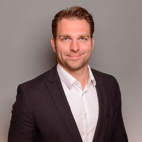 Tobias Goldbrunner rückt an die Kicker-Spitze - Wiesbadener VRM-Chefredakteur wird Editorial Director