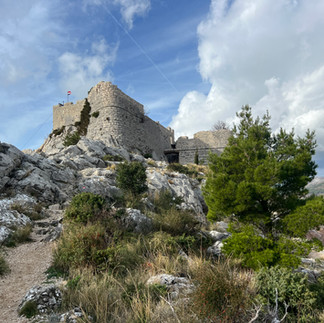 XPLORid Nomadic Lifestyle: Croatian dreams Hike to the fort