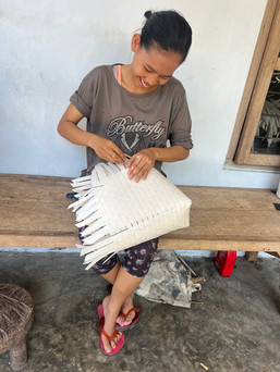 A turning year - XPLORid nomadic lifestyle: handcrafting bags