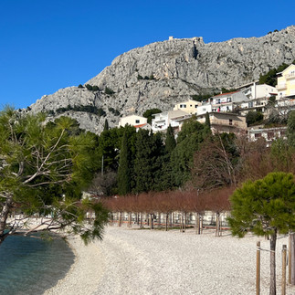 XPLORid Nomadic Lifestyle: Croatian dreams Hike to the sea