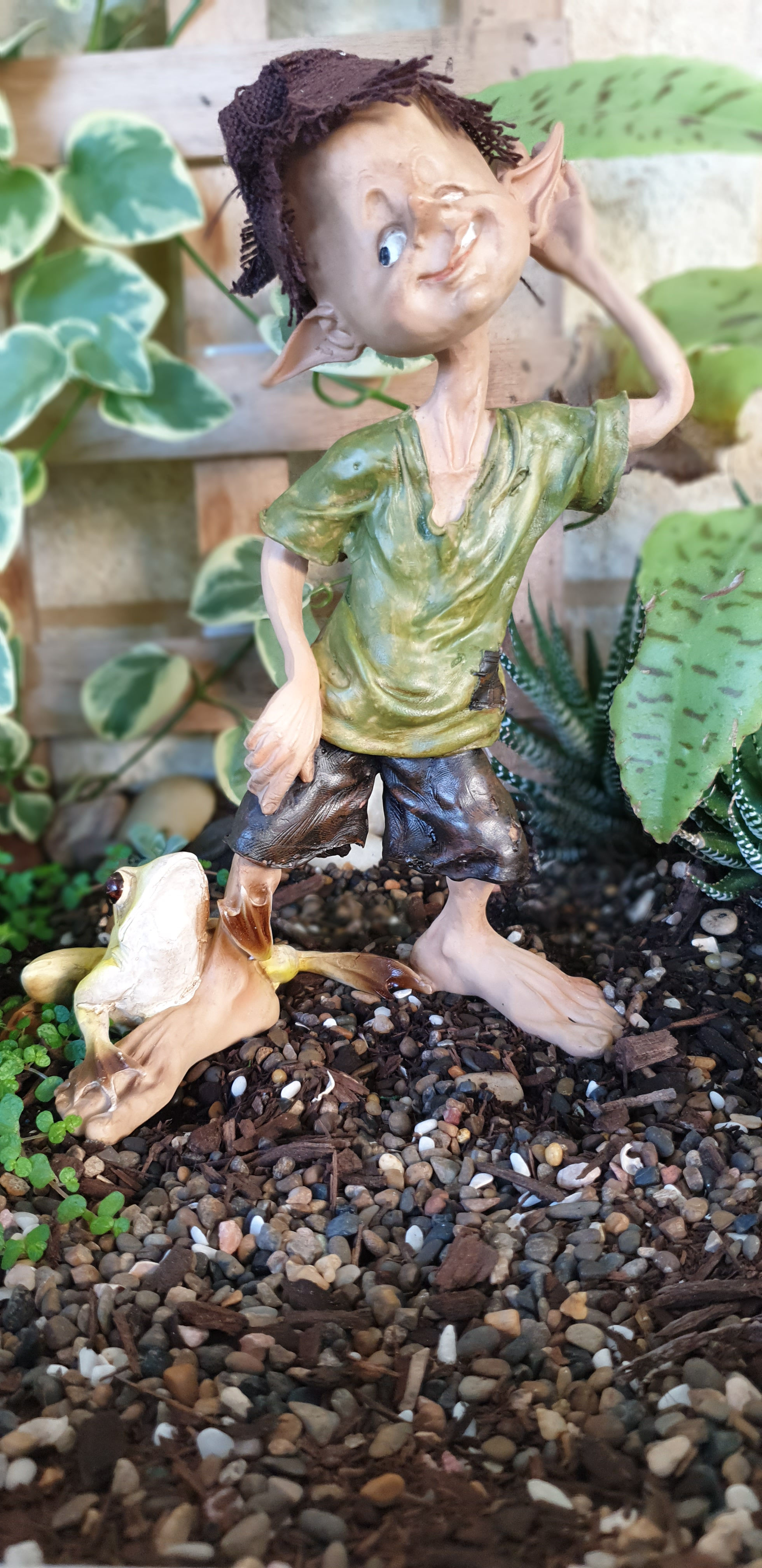 Pixie with frog friend