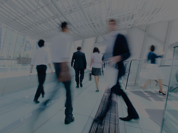 business-people-in-asia-hong-kong-2026-0
