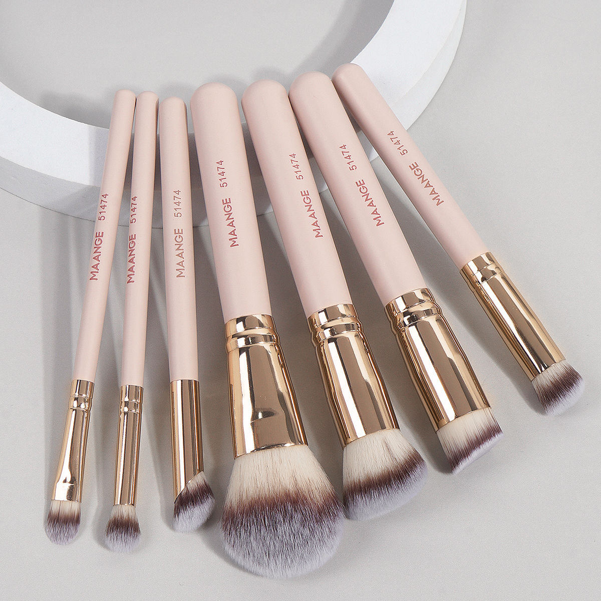MAANGE 7pcs/set Makeup Brushes for Cosmetic Foundation Powder Concealer Blush Br