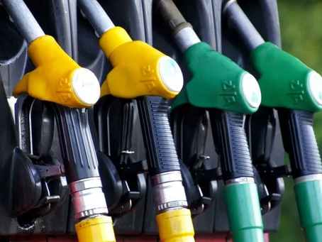 AMLO mantendrá precios bajos en gasolina