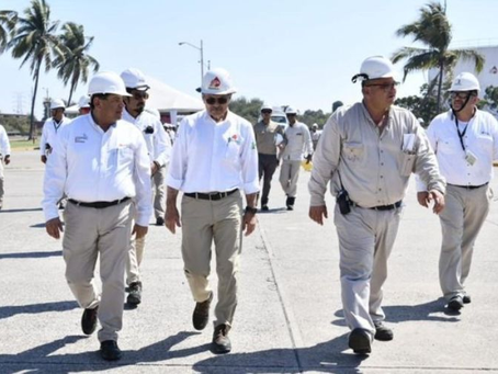 Busca Pemex alternativas para reducir compra de gasolina en el extranjero