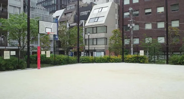 すぽろぐっ 東京でバスケが出来る公園