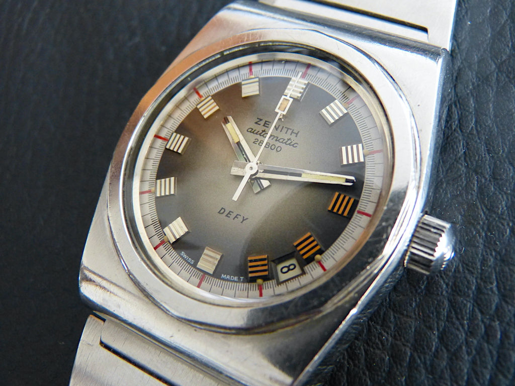 ZENITH DEFY 50038-2 vintage 2562FC 28.800 in original condition.