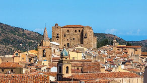 Castelbuono tra le poesie del Premio Letterario il Borgo Italiano 2022 con Cinzia Pitingaro