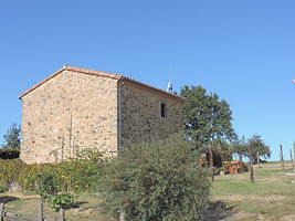 Petite Maison ext.JPG