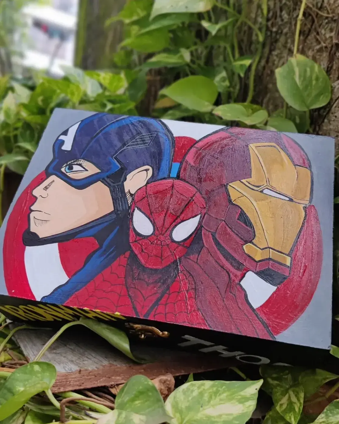 Marvel Universe Keepsake Box