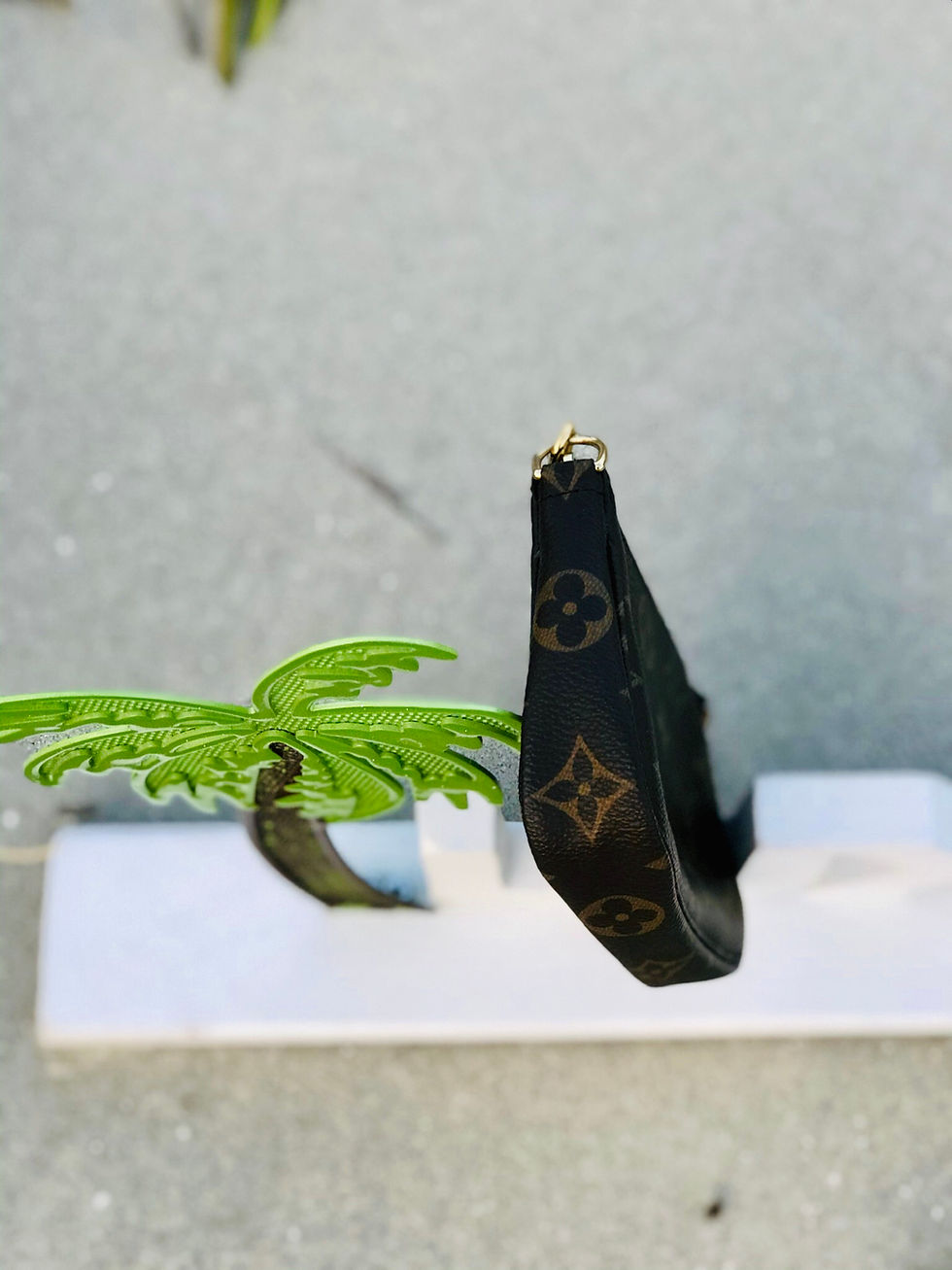 Thumbnail: Louis Vuitton  Monogram Mini Pochette