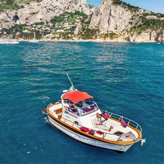 barco; Capri; Ilha de Capri; Costa Amalfitana; gozzo