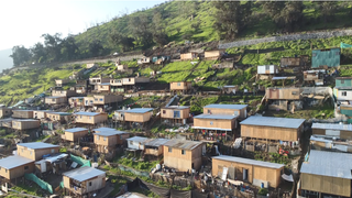 OLEADA DE TOMAS EN HUECHURABA ANTE AUMENTO DEL COSTO DE LA VIDA