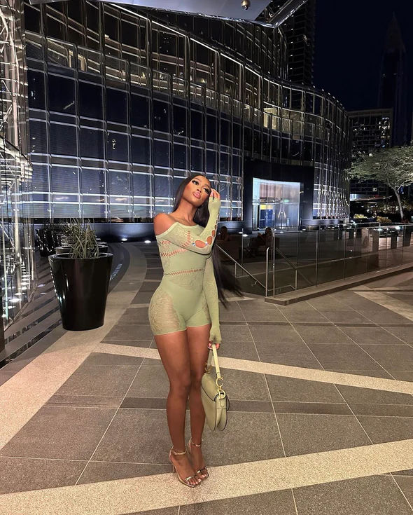 Thumbnail: Poster Barbie Romper