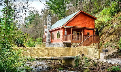 River Song, Gatlinburg Cabin Rental near Anakeesta and downtown Gatlinburg, river view and exterior