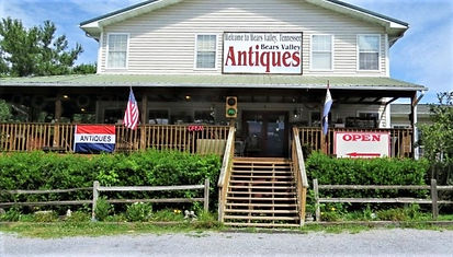 Bear Valley Antique Shop in Wears Valley, Sevierville, Tennessee, Smoky Mountains
