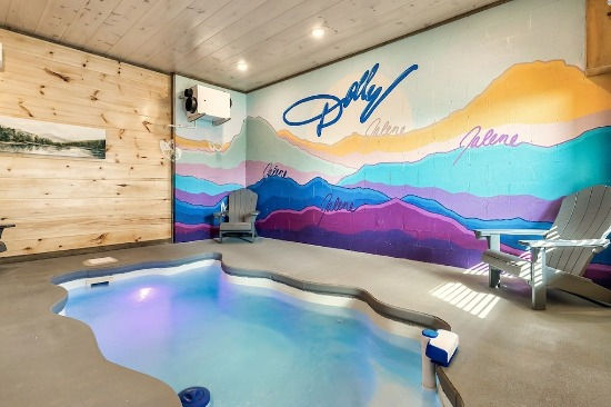 3 BR, 3BA, Sleeps 10
