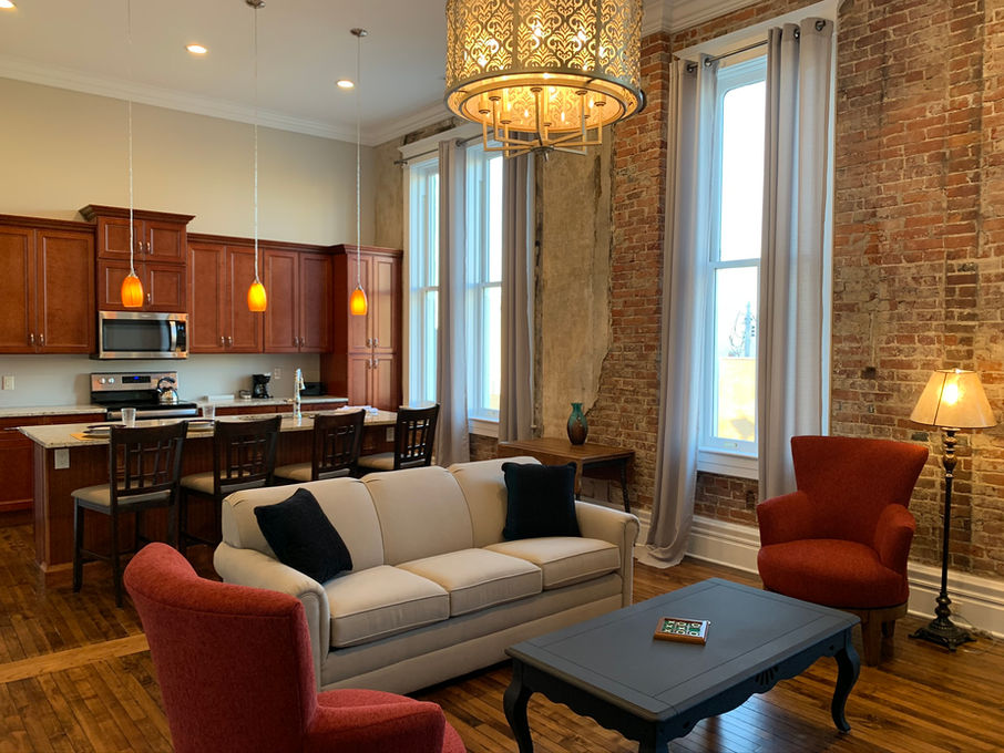 Luxury 1 Bedroom Apartment
Frankfort Indiana
Near Lafayette 
Downtown Living