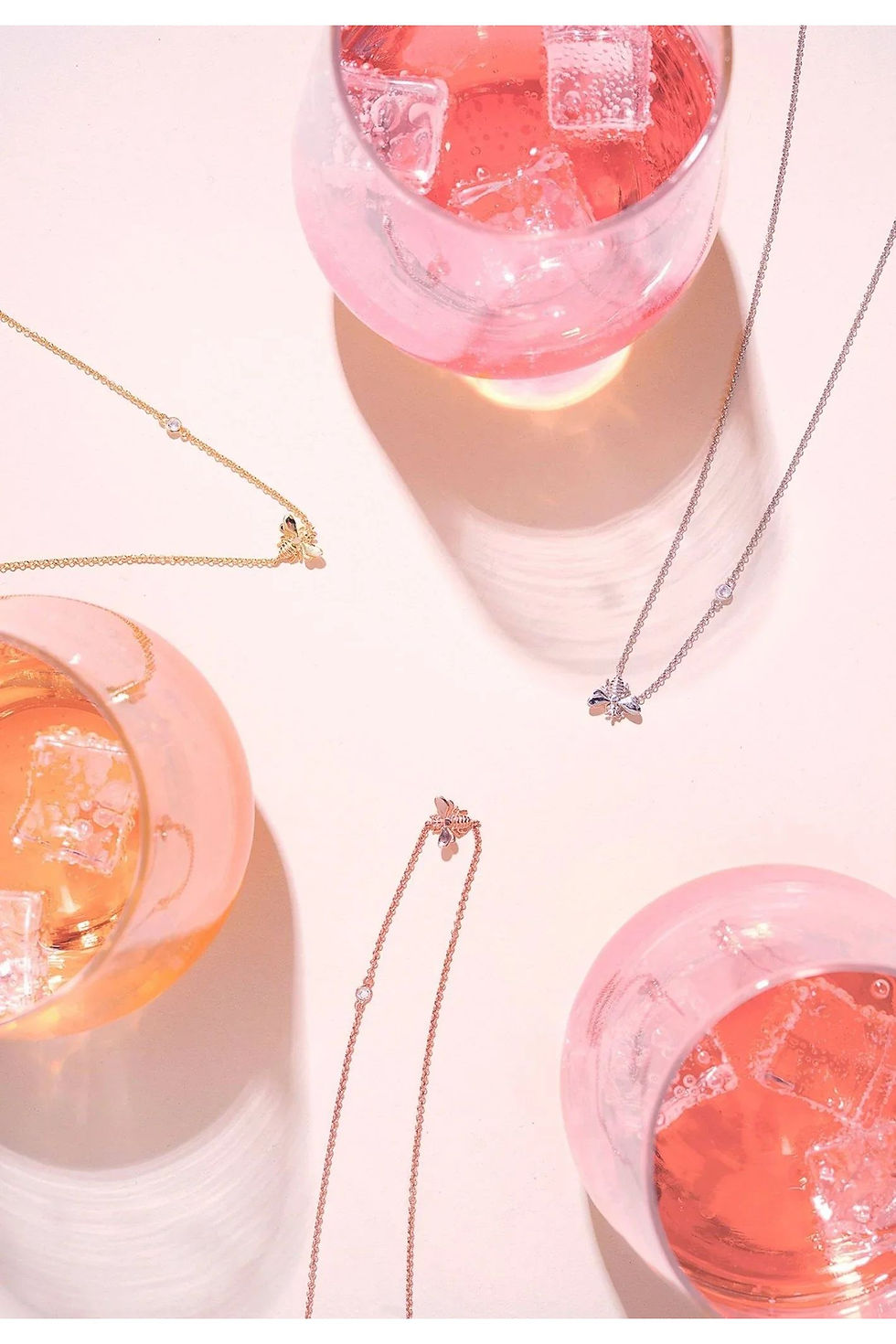 Thumbnail: Queen Bee Necklace Gold