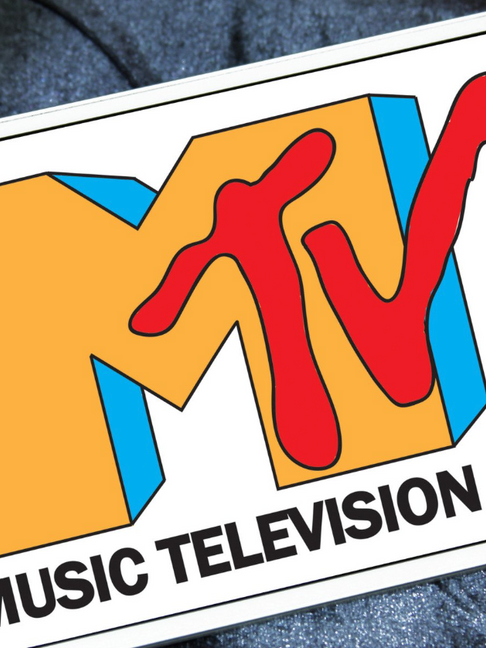 MTV își închide canalele muzicale în Europa. Interesul publicului pentru televiziunea muzicală liniară s-a prăbușit. Paramount și Skydance Media vizează reduceri de costuri de jumătate de miliard usd