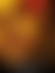TELL ME A STORY. Ashley e Frumoasa cu mască, Beau e Bestia de 30 de kilograme ud. Simone e Cinderella care fură de pe carduri. Tucker e prințul care o droghează pe Frumoasa din Pădurea Adormită. SKY