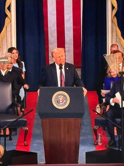 TRUMP : Începând de astăzi, în America, EXISTĂ OFICIAL DOAR 2 GENURI : MASCULIN ȘI FEMININ! Altceva nu există!” Declinul Americii a luat sfârșit. PROUD. PROSPER. FREE